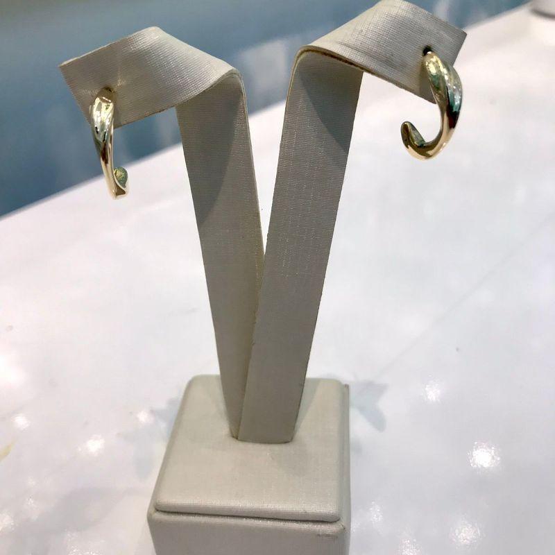 ARGOLINHA TORCIDA BANHADO A OURO