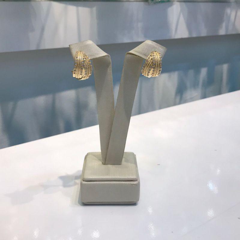 ARGOLA TEXTURIZADO COM ZIRCÔNIA BANHADO A OURO