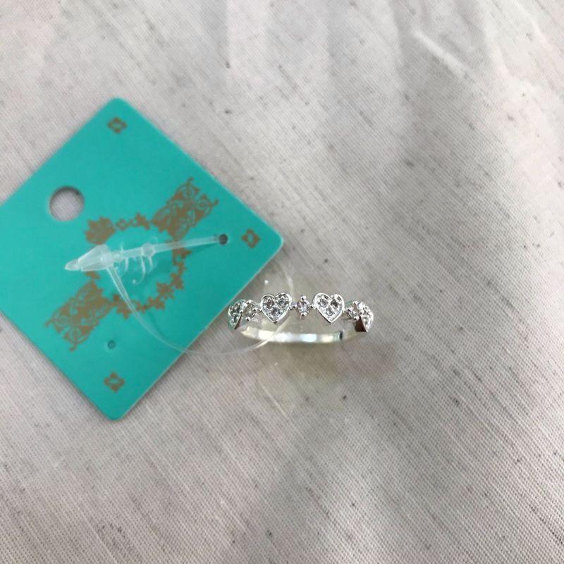 ANEL CORAÇÕES EM ZIRCÔNIA BANHADO A PRATA