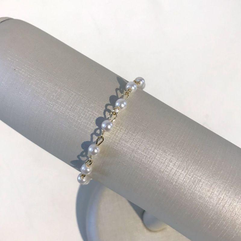 PULSEIRA PÉROLA DETALHES BANHADO A OURO