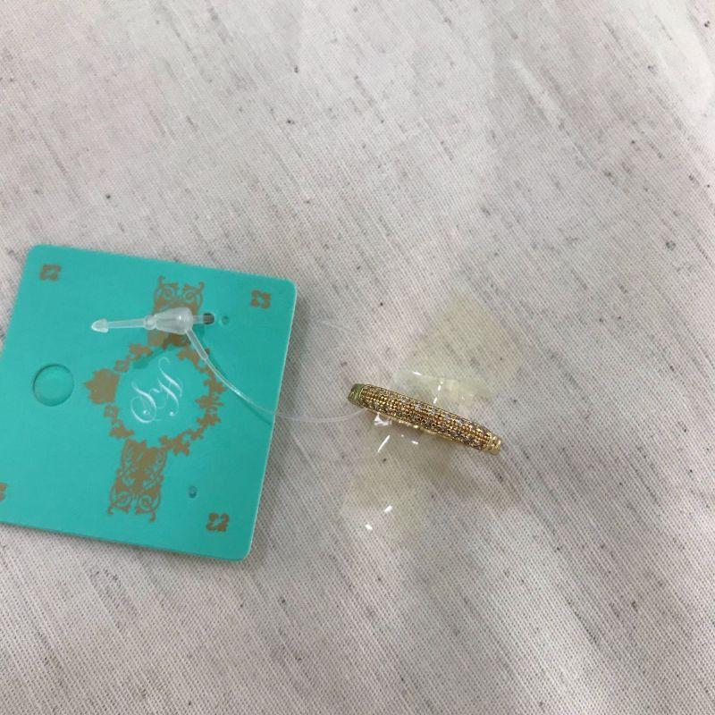 APARADOR EM ZIRCÔNIA BANHADO A OURO