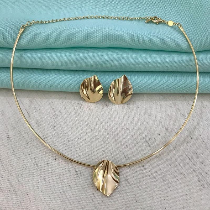 PINGENTE FOLHA ORGÂNICA BANHADO A OURO