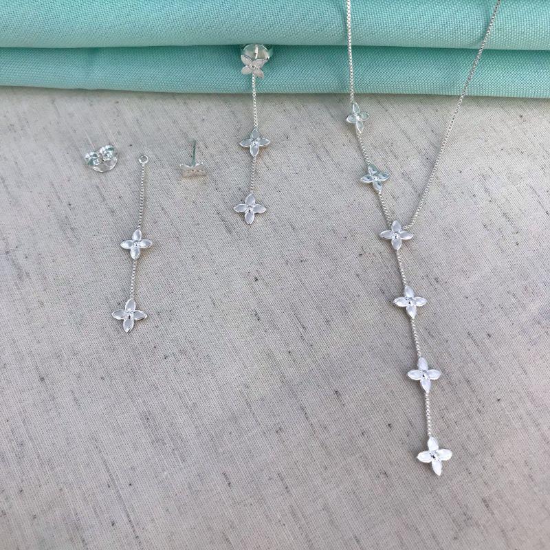 BRINCO SPRING BANHADO A PRATA