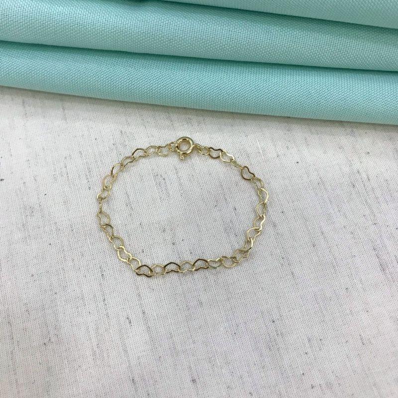 PULSEIRA CORAÇÃO VAZADO INFANTIL BANHADO A OURO