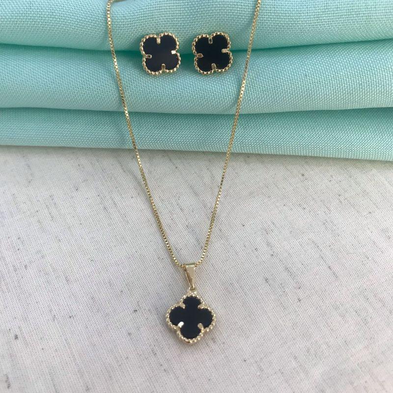 COLAR TREVO CRISTAL PRETO BANHADO A OURO