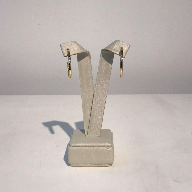 MEIA ARGOLA OVAL BANHADO A OURO