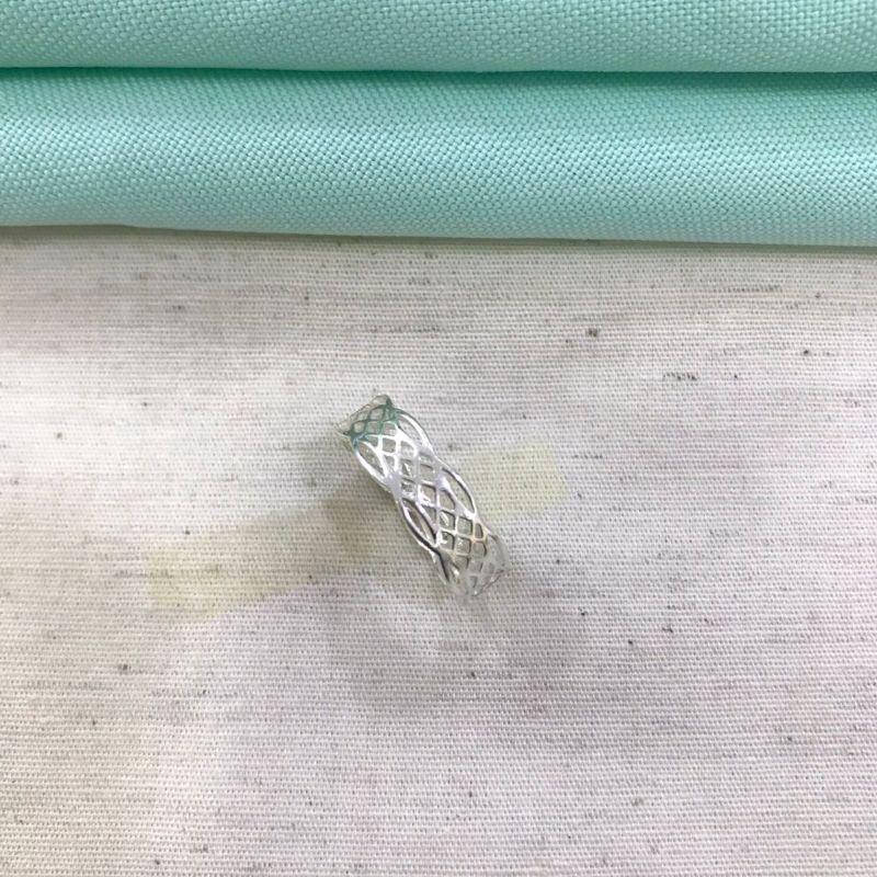 ANEL TEXTURIZADO BANHADO A PRATA