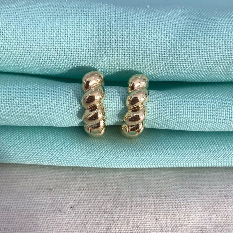 ARGOLA TORCIDA MÉDIA BANHADA A OURO