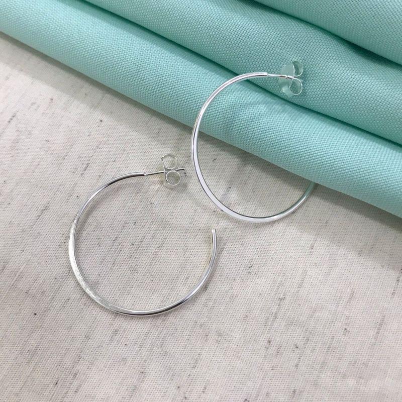 ARGOLA BANHADO A PRATA