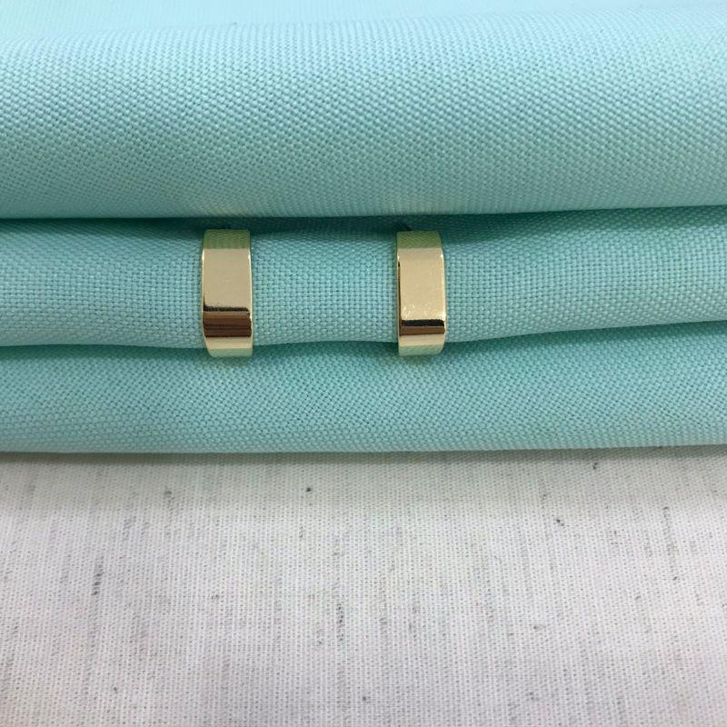 ARGOLA OVAL WIDE BANHADO A OURO