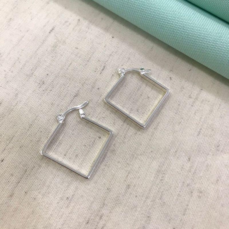 ARGOLA QUADRADA FECHO ITALIANO BANHADO A PRATA