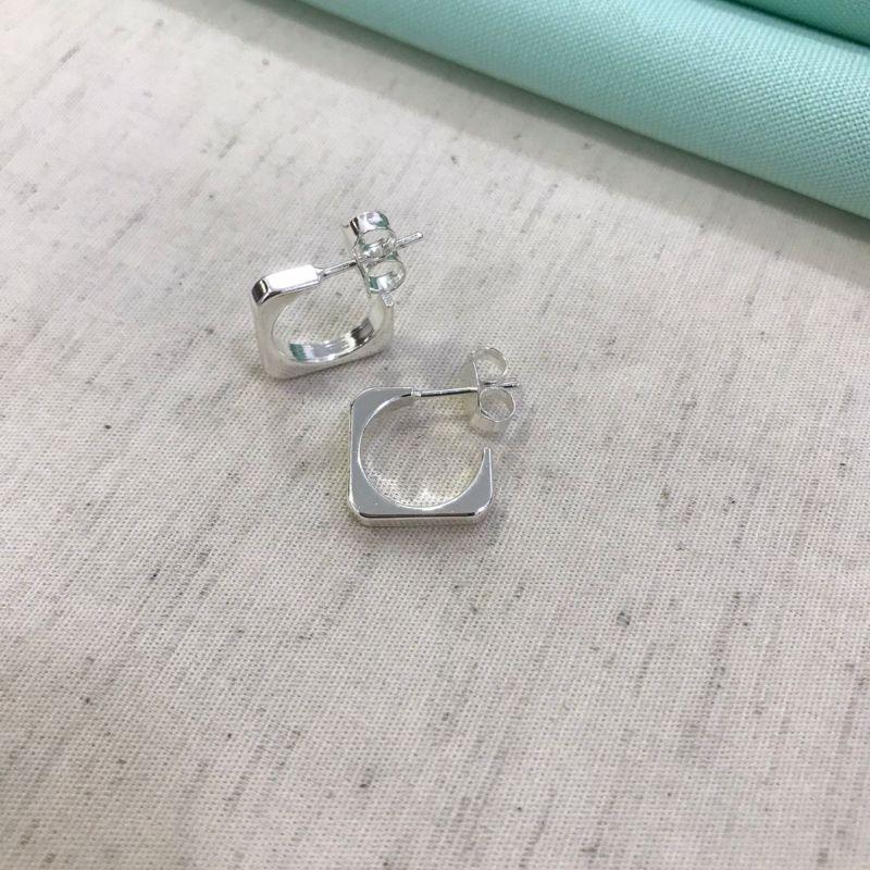 ARGOLA QUADRADA WIDE BANHADO A PRATA