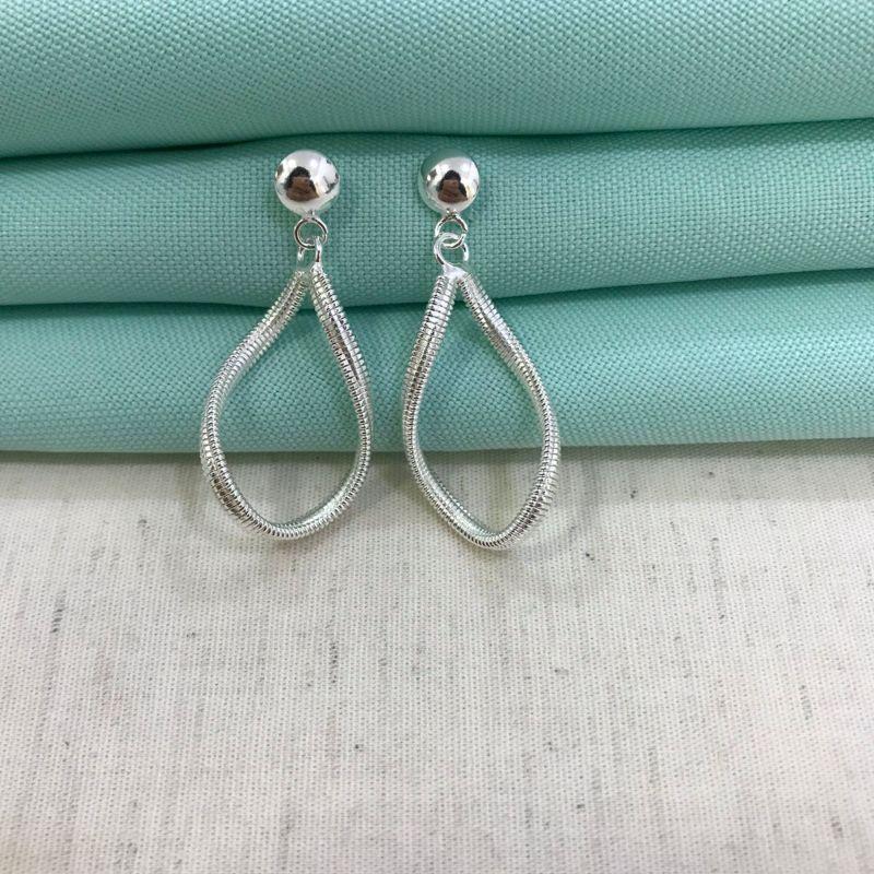 BRINCO ESPIRALADO BANHADO A PRATA