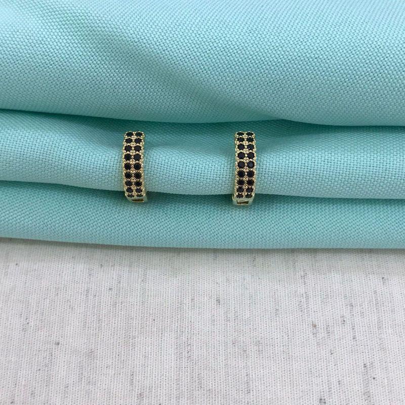 ARGOLA ZIRCÔNIA PRETA TAM M BANHADO A OURO