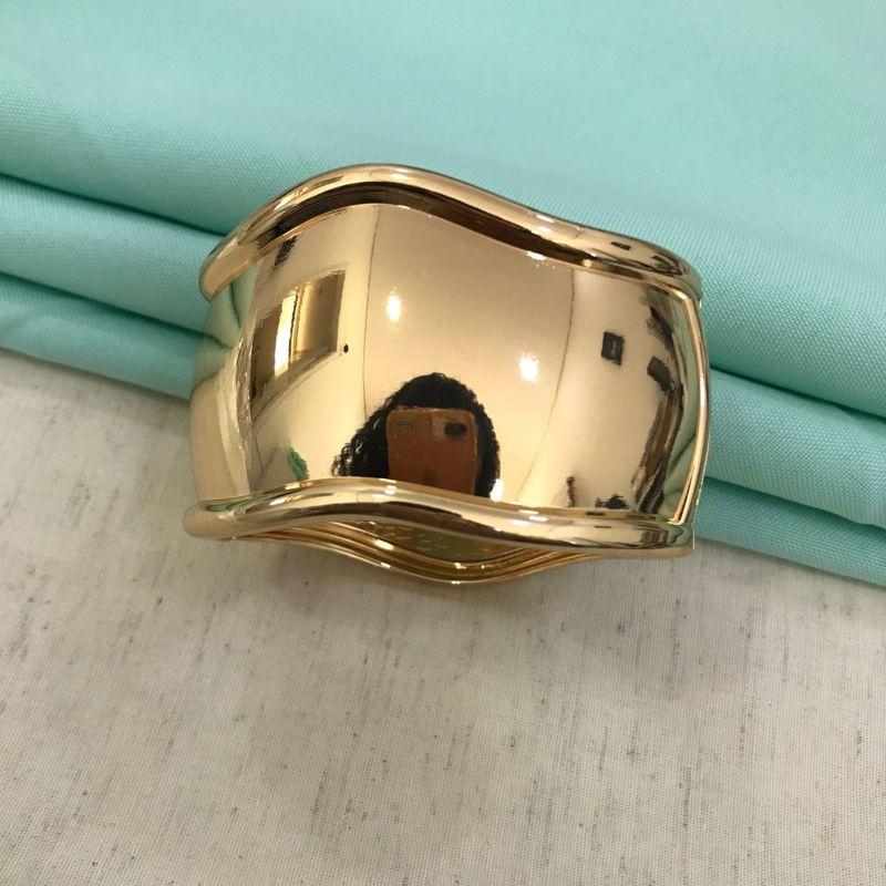 BRACELETE MAXI LISO ONDULADO BANHADO A OURO