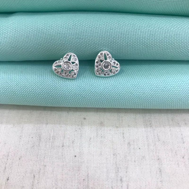 BRINCO CORAÇÃO ELEGANCE ZIRCÔNIA BANHADO A PRATA