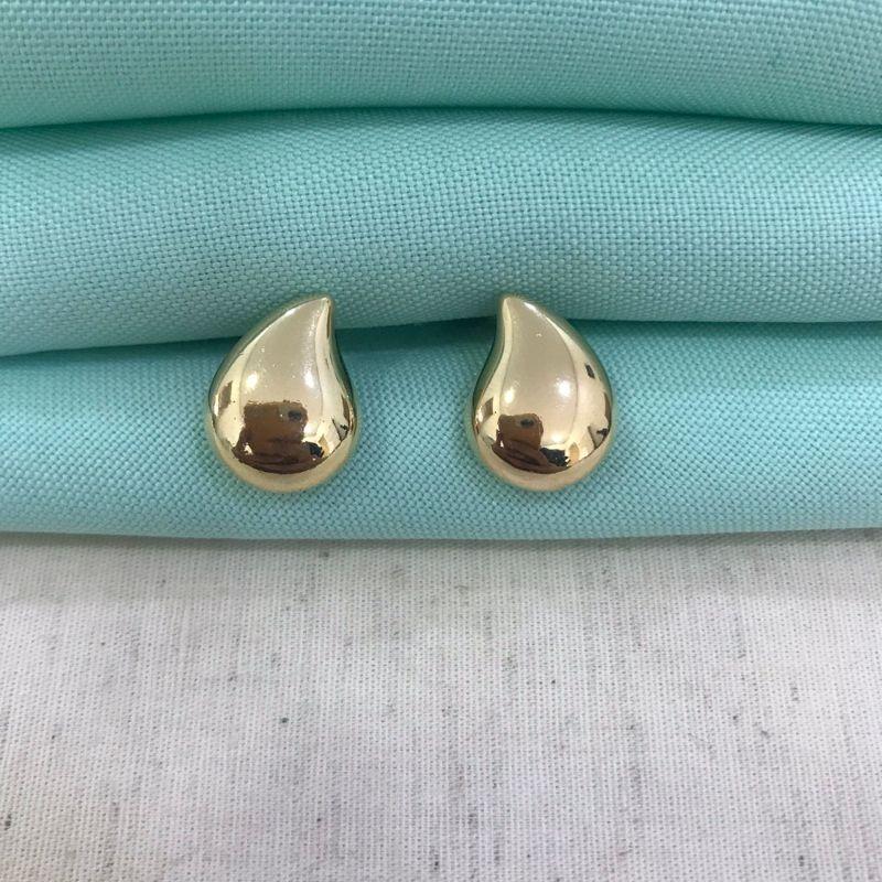 BRINCO GOTA VÍRGULA GOLD BANHADO A OURO