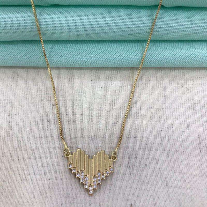 COLAR CORAÇÃO DOLOMITAS ZIRCÔNIA BANHADO A OURO