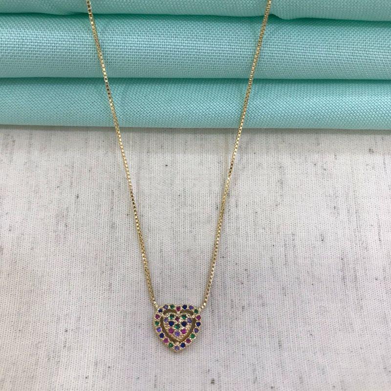 COLAR CORAÇÃO DUPLO EM ZIRCÔNIA COLORIDA BANHADO A OURO