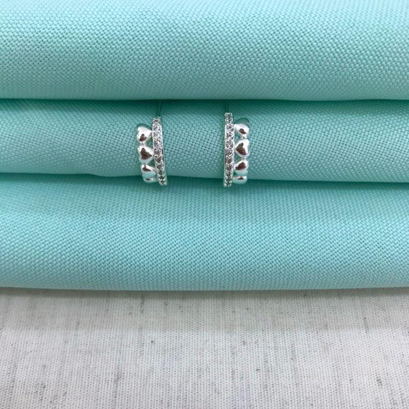 EARHOOK CORAÇÕES BANHADO A PRATA
