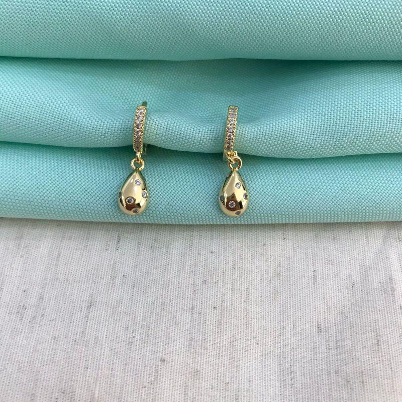 ARGOLA GOTA ZIRCÔNIA BANHADO A OURO