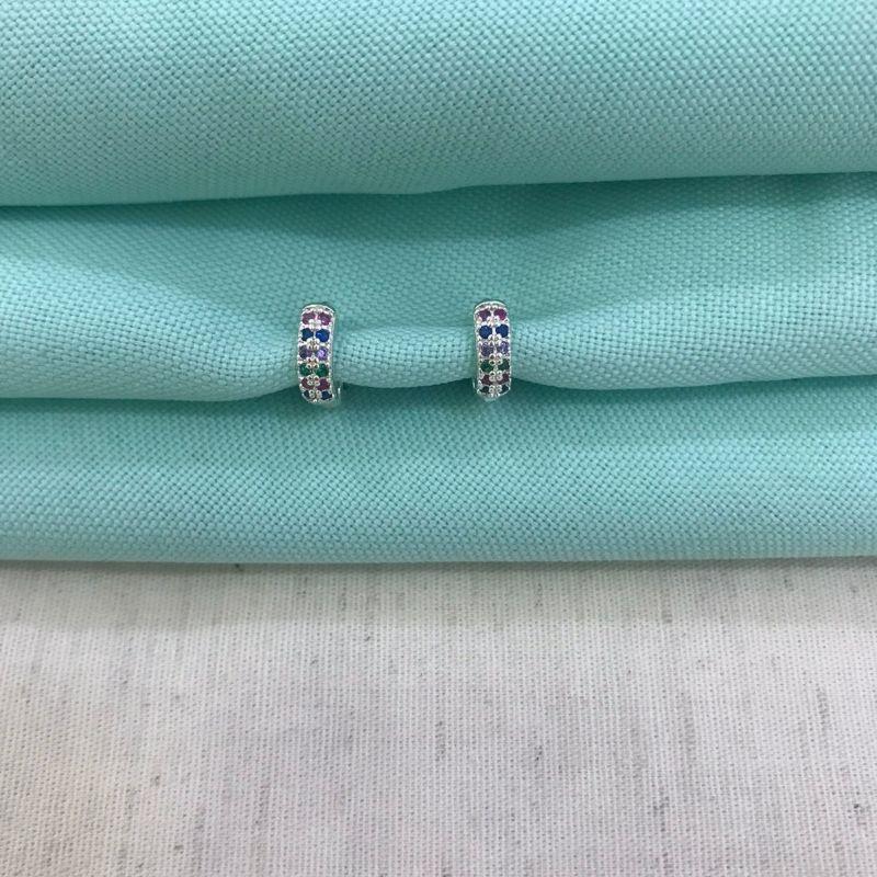 ARGOLINHA EM ZIRCÔNIA COLORIDA INFANTIL BANHADO A PRATA