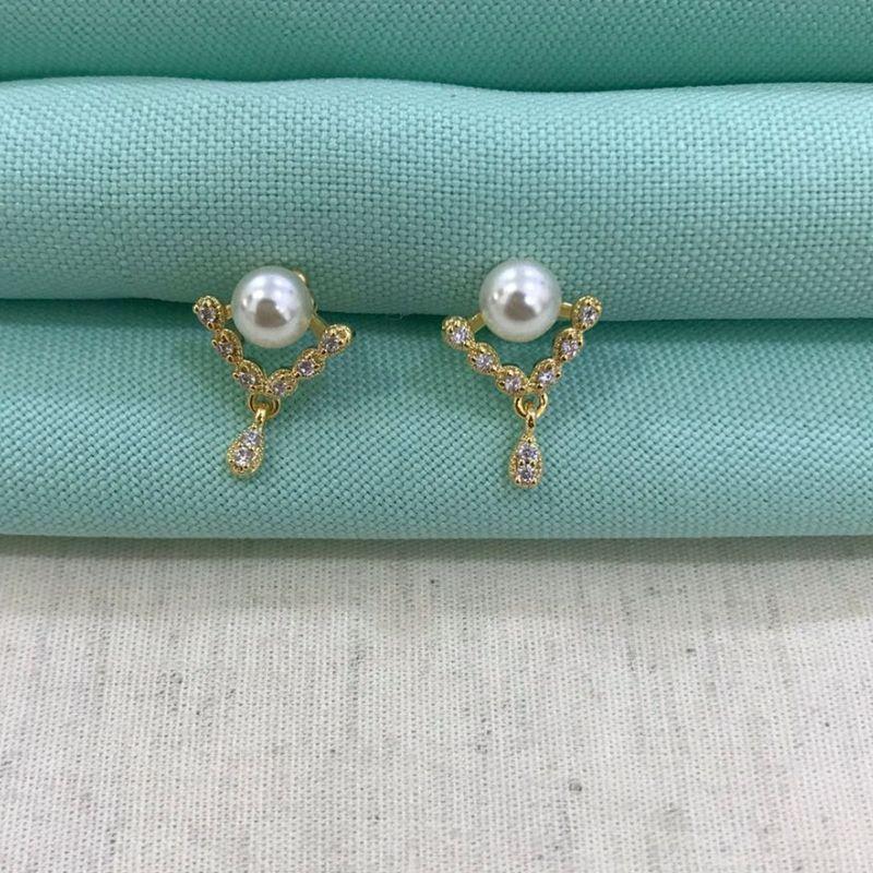 BRINCO AMELIA ZIRCÔNIA BANHADO A OURO