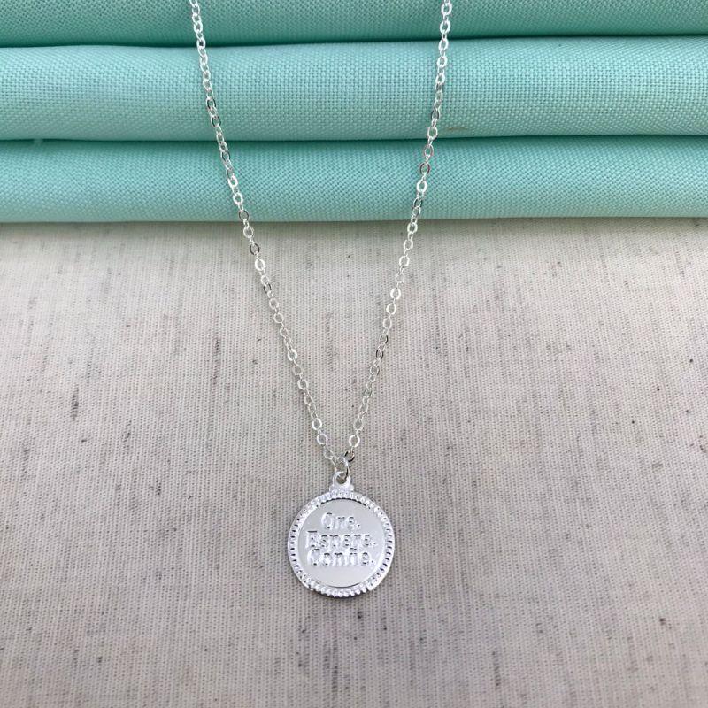 COLAR ORE ESPERE E CONFIE BANHADO A PRATA