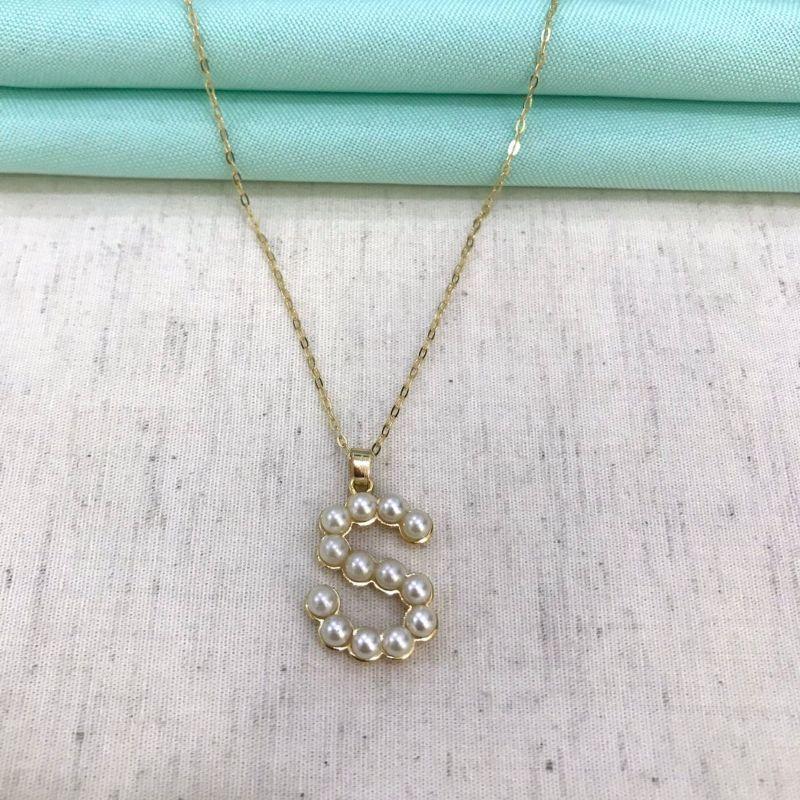 COLAR PÉROLA INICIAL S BANHADO A OURO