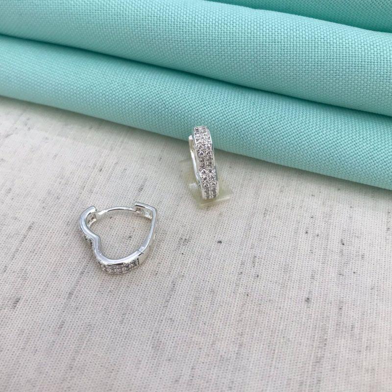 ARGOLA CORAÇÃO CRAVEJADO ZIRCÔNIA TAM M BANHADO A PRATA