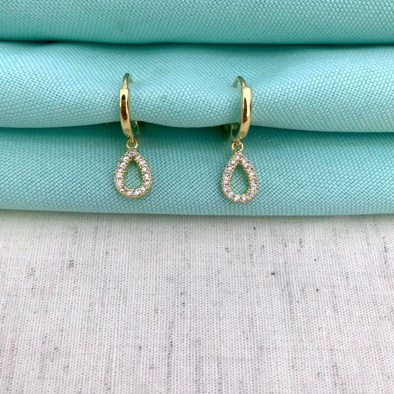 ARGOLA GOTA ZIRC BANHADO A OURO