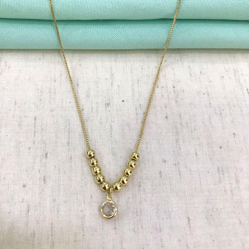 COLAR ESFERAS PONTO LUZ BANHADO A OURO