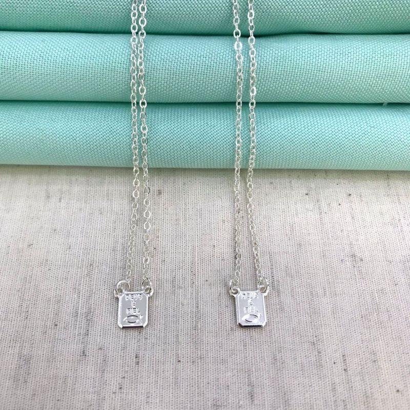 ESCAPULÁRIO PAI NOSSO BANHADO A PRATA